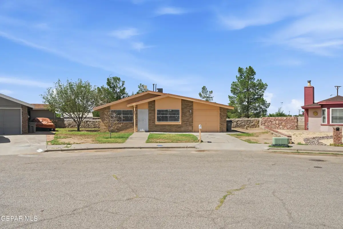 843 Mont Blanc Drive, El Paso, TX 79907 - #1
