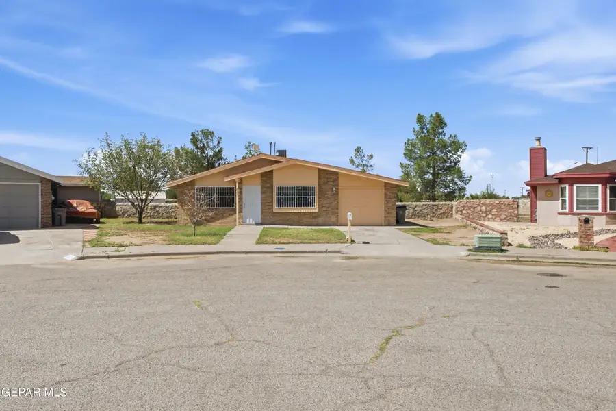 843 Mont Blanc Drive, El Paso, TX 79907 - #3