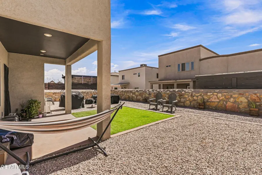 911 Greenbury Place, El Paso, TX 79928 - #3