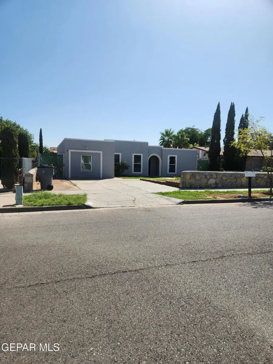 1722 Robert Wynn Street, El Paso, TX 79936 - #3