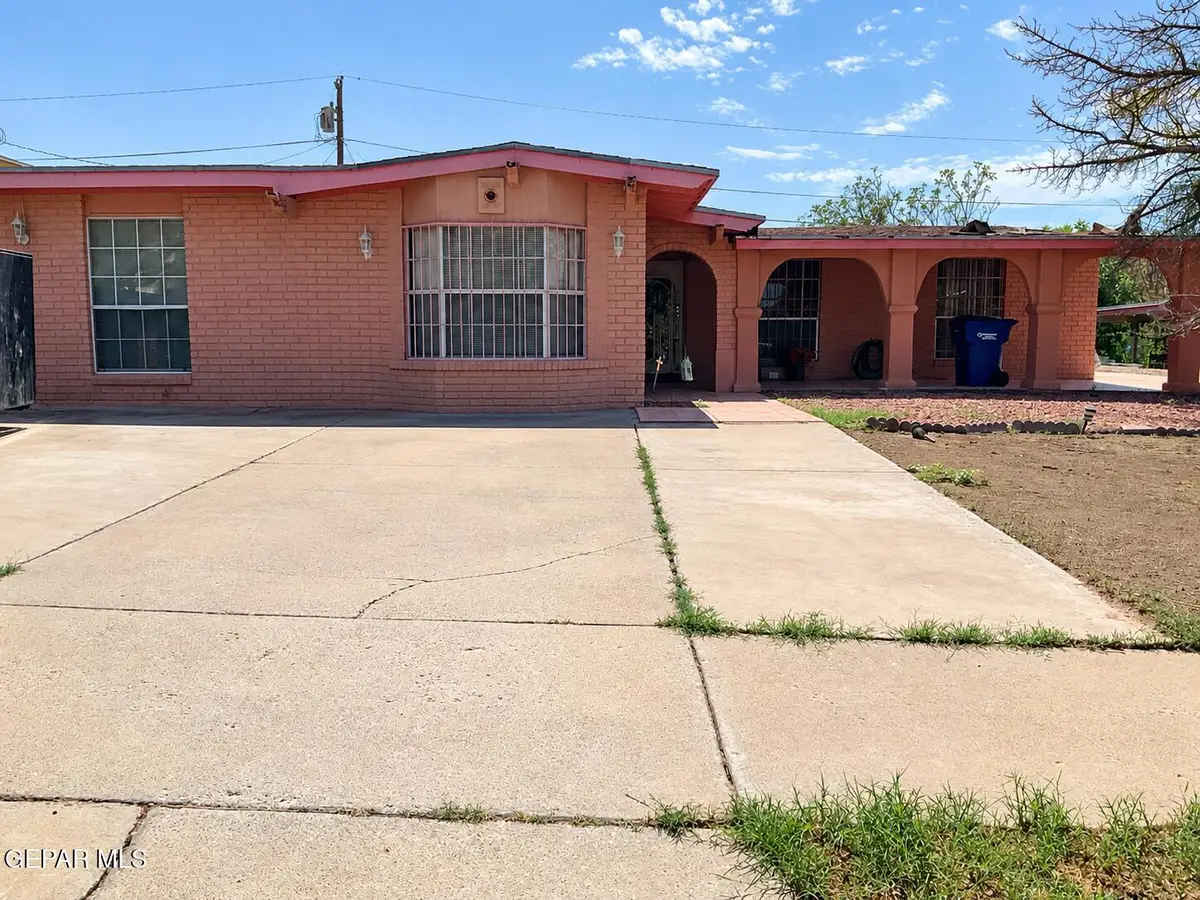 10472 Chinaberry Drive, El Paso, TX 79925 - #1