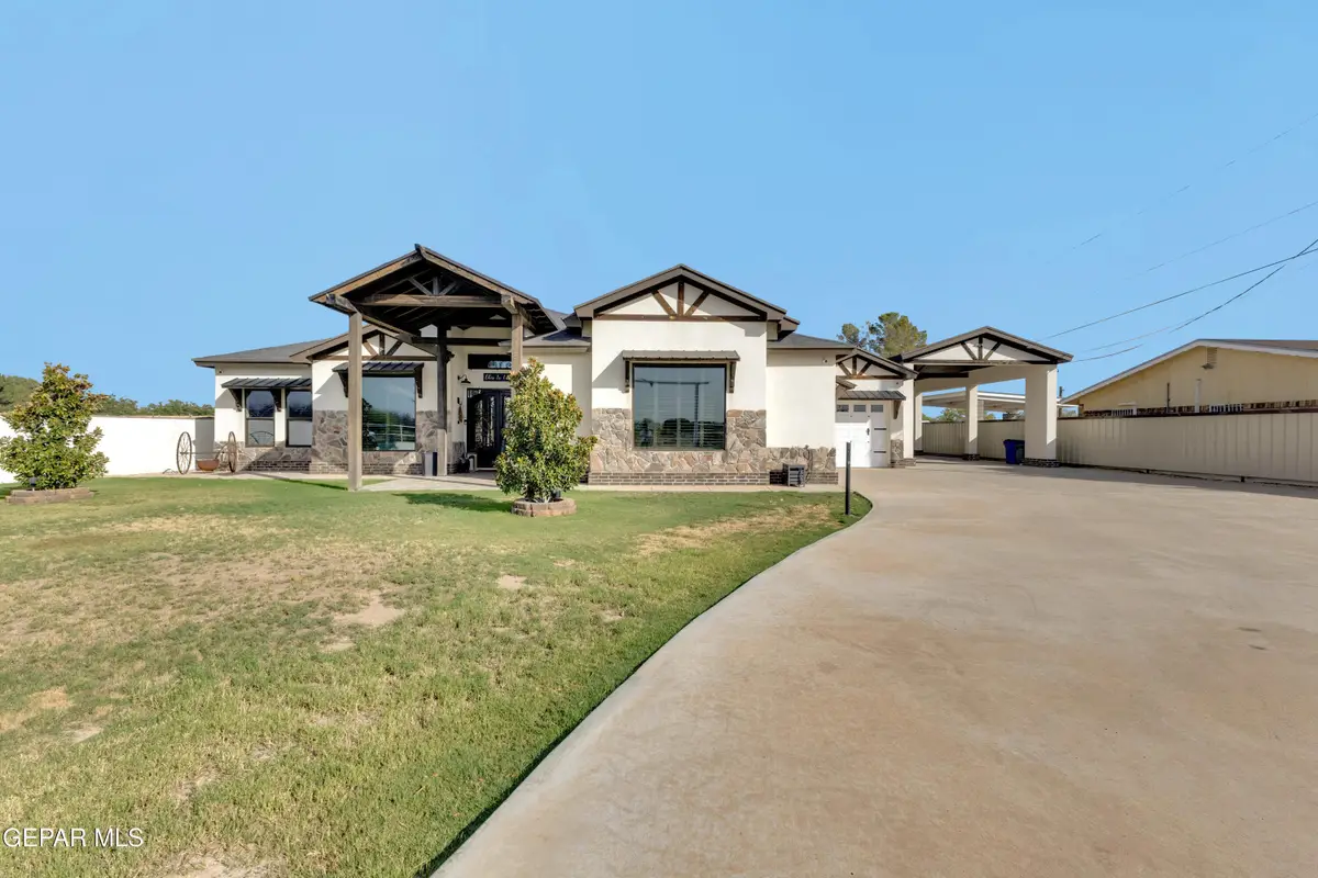 800 Parker Road, Socorro, TX 79927 - #1