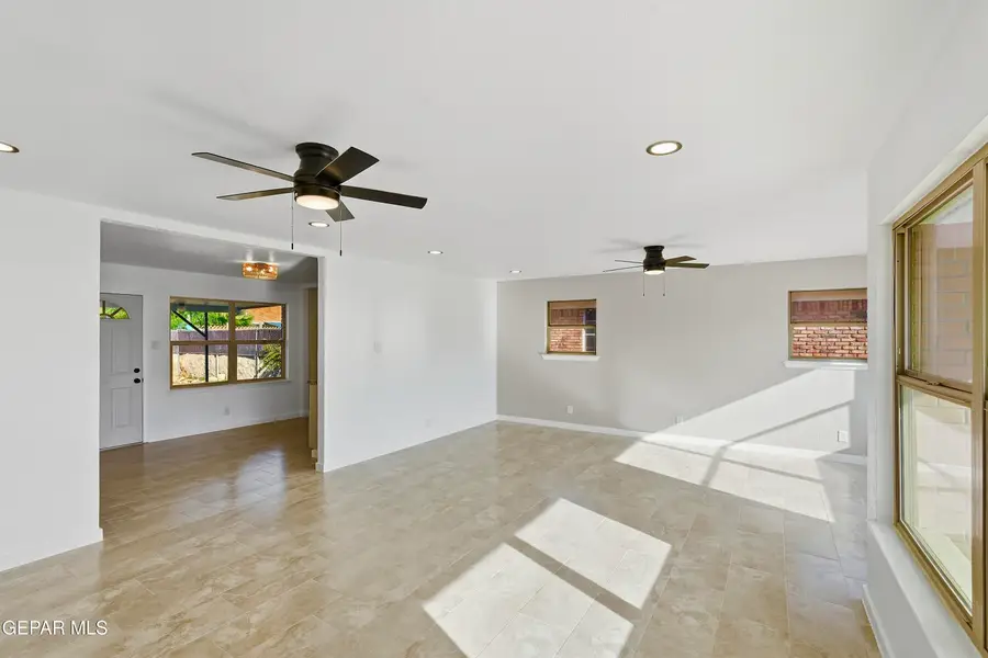 10077 Manitoba Street, El Paso, TX 79924 - #2
