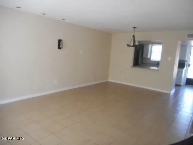 6700 Escondido Drive #F7, El Paso, TX 79912 - #3