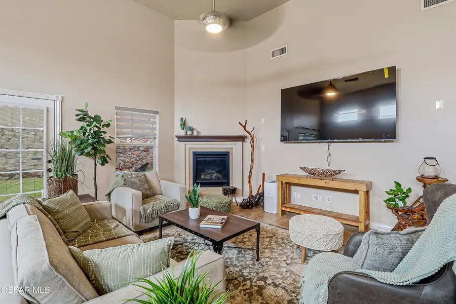 11425 Victor Flores Place, El Paso, TX 79934 - #2