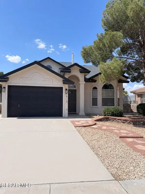 2212 Tierra De Oro Way, El Paso, TX 79938