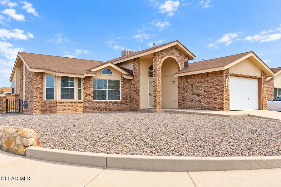 800 Nazareno Street, Horizon City, TX 79928 - #2