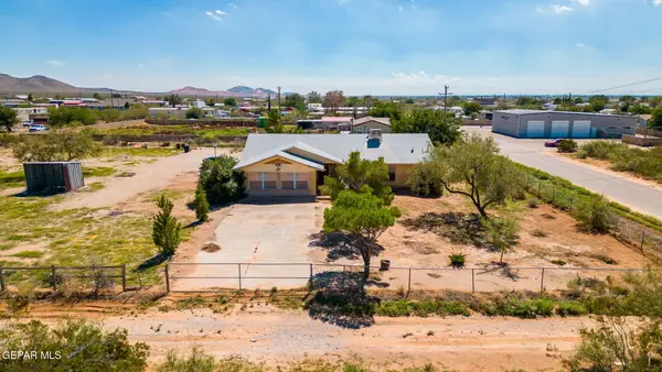 15964 Gay Lynn Road, El Paso, TX 79938
