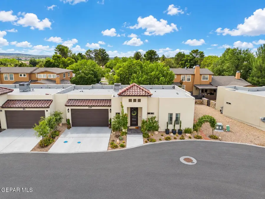 871 Country Club Road #1 D, El Paso, TX 79932 - #3