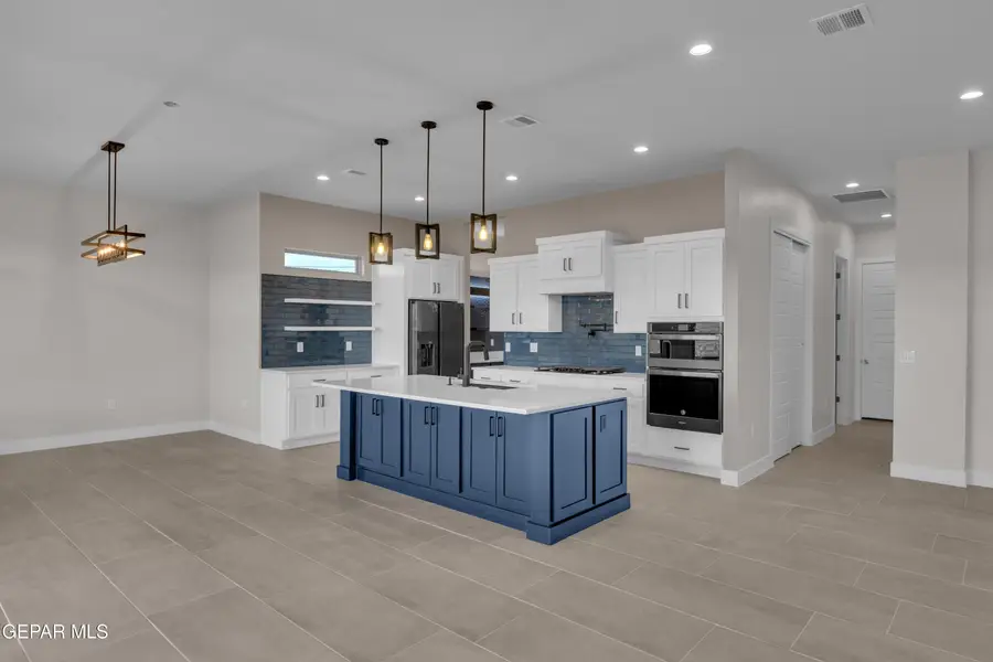 7818 Craddock Avenue, El Paso, TX 79915 - #2