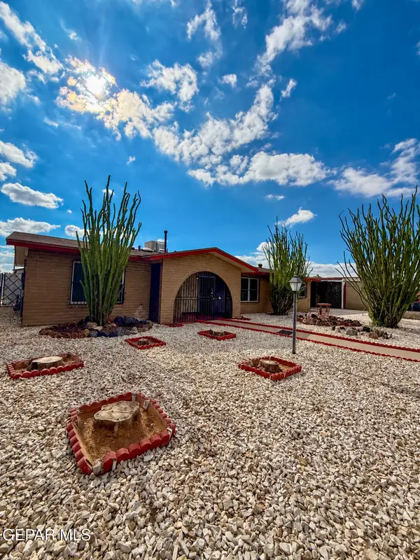 9868 Minuteman Street, El Paso, TX 79924