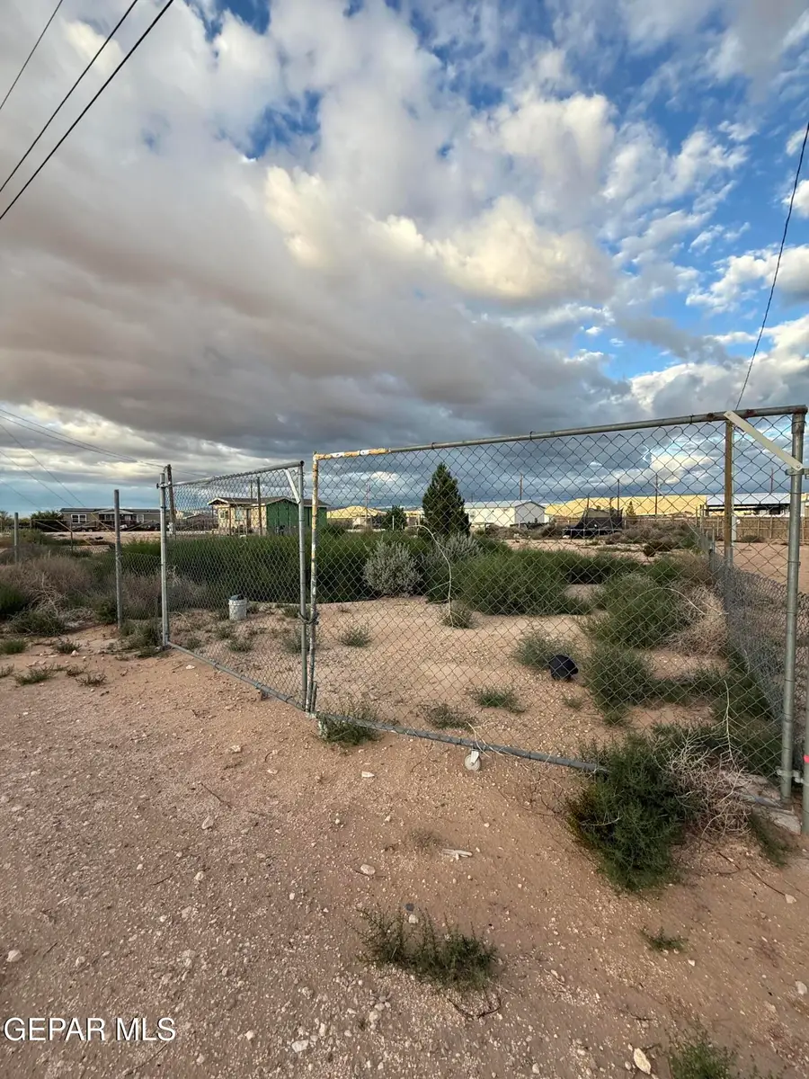 802 Oxley Street, El Paso, TX 79928 - #2