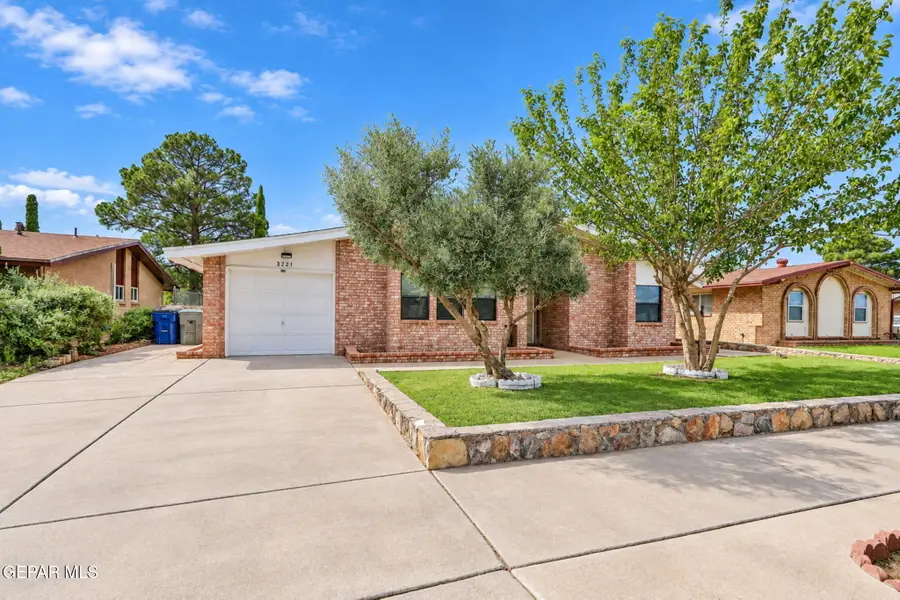 3221 Wayside Street, El Paso, TX 79936 - #2