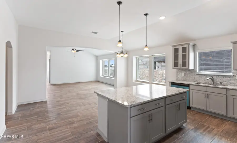 12525 Orchard Park Drive, Clint, TX 79836 - #3