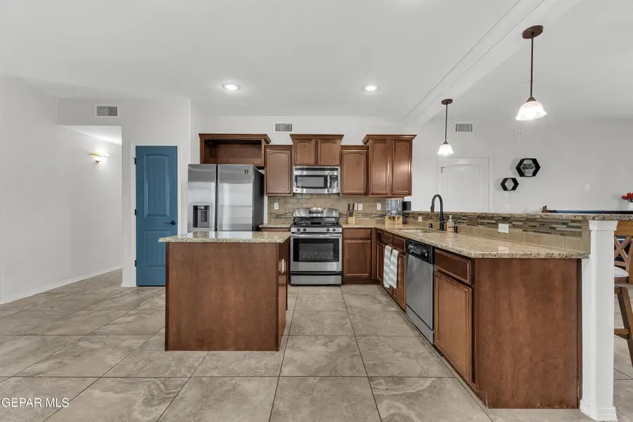 661 Huddersfield Street, El Paso, TX 79928 - #3