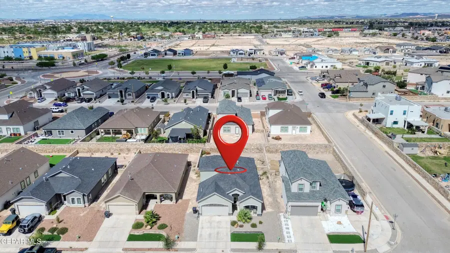 13757 Lago Vista Avenue, Horizon City, TX 79928 - #2
