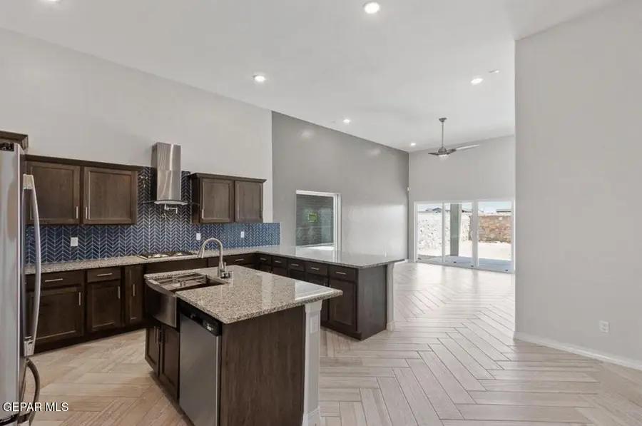 1421 Ruben Orozco Sr Street, Socorro, TX 79927 - #3