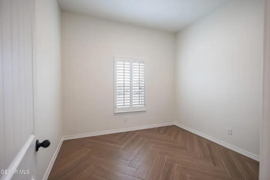 1445 Robert Parker White, Socorro, TX 79927 - #3