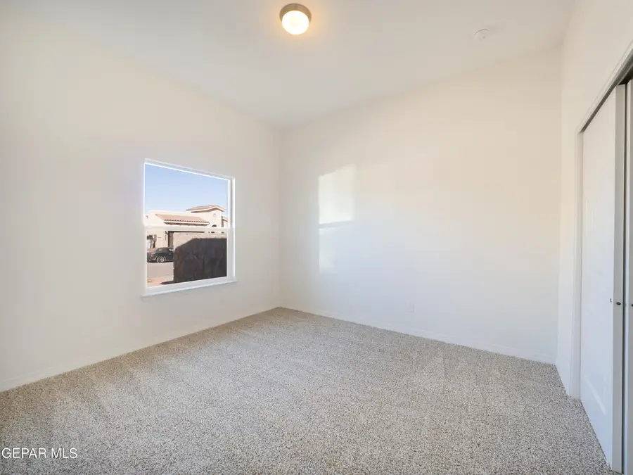 1429 Ruben Orozco Sr, Socorro, TX 79927 - #2