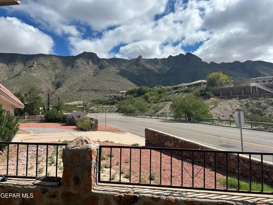 5716 Kingsfield Avenue, El Paso, TX 79912 - #2