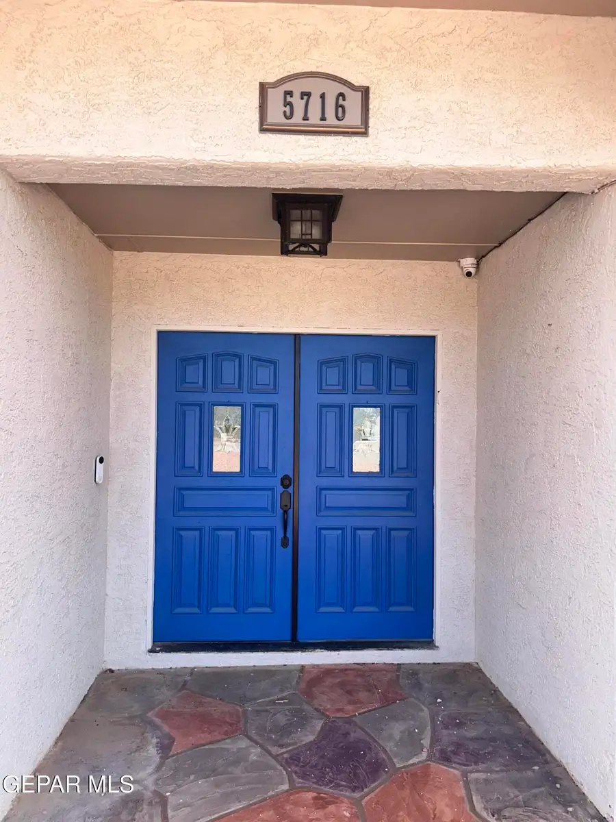 5716 Kingsfield Avenue, El Paso, TX 79912 - #3