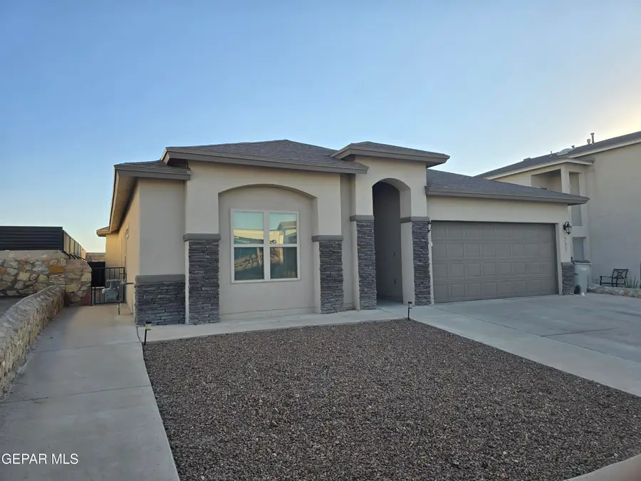 332 Bellwoode Avenue, El Paso, TX 79932 - #2