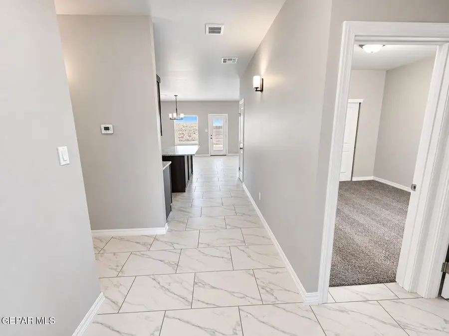 9939 Marie Ann Place, Socorro, TX 79927 - #3