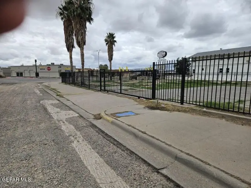 8635 Dyer Street, El Paso, TX 79904 - #2
