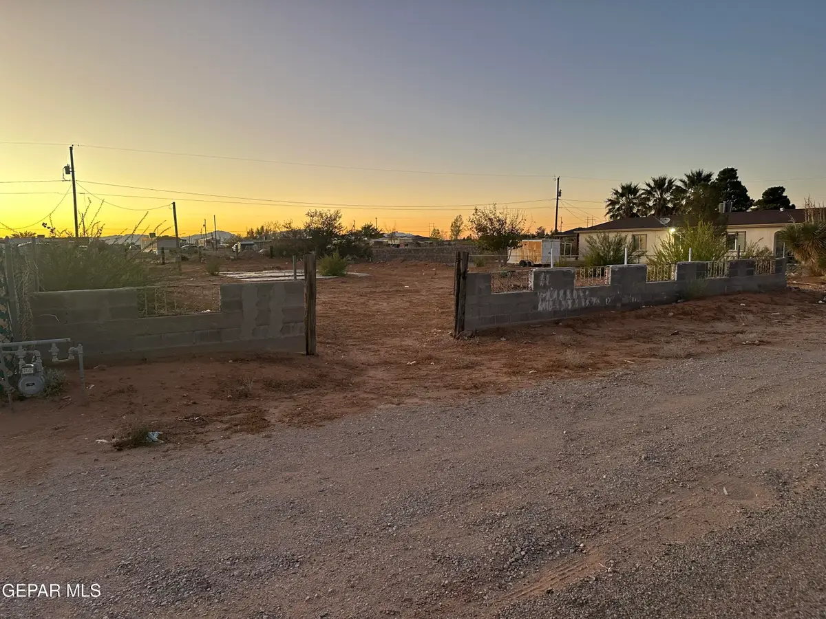 3831 Ezekiel Lane, El Paso, TX 79938 - #1