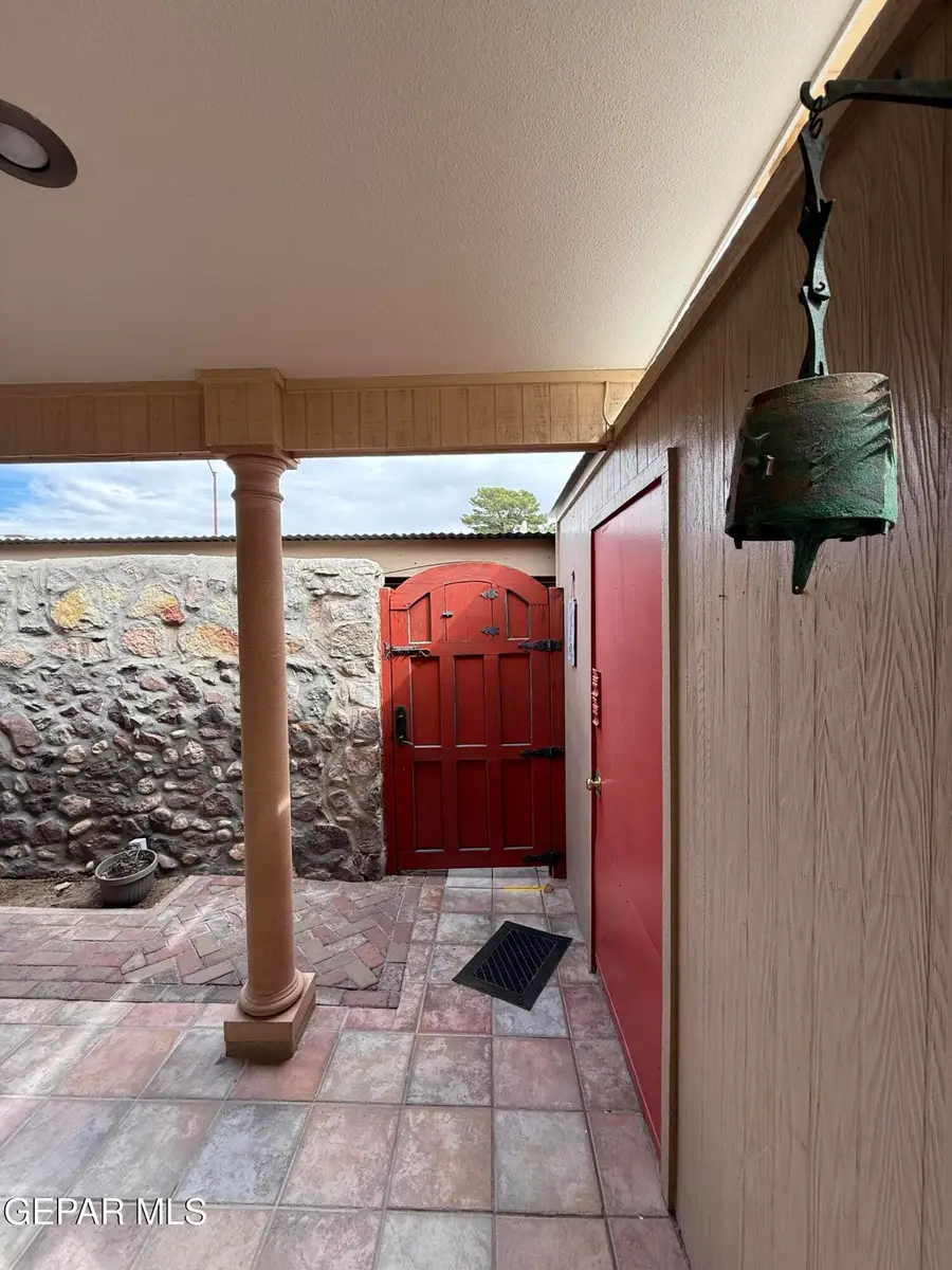 201 Montebello Drive, El Paso, TX 79912 - #3