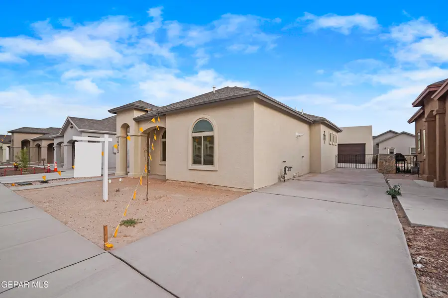 340 Brud Holland Drive, Horizon City, TX 79928 - #3