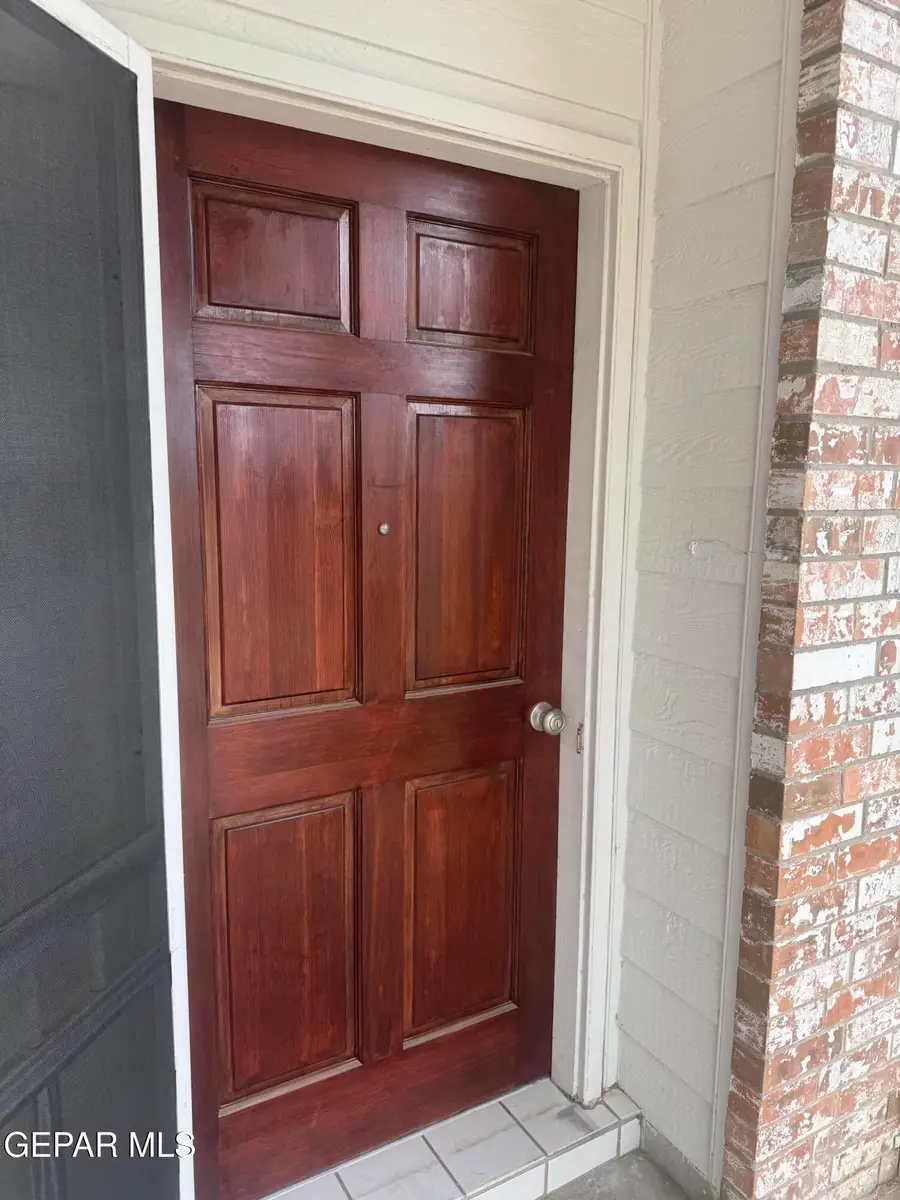 8585 Mackenzie, El Paso, TX 79907 - #2
