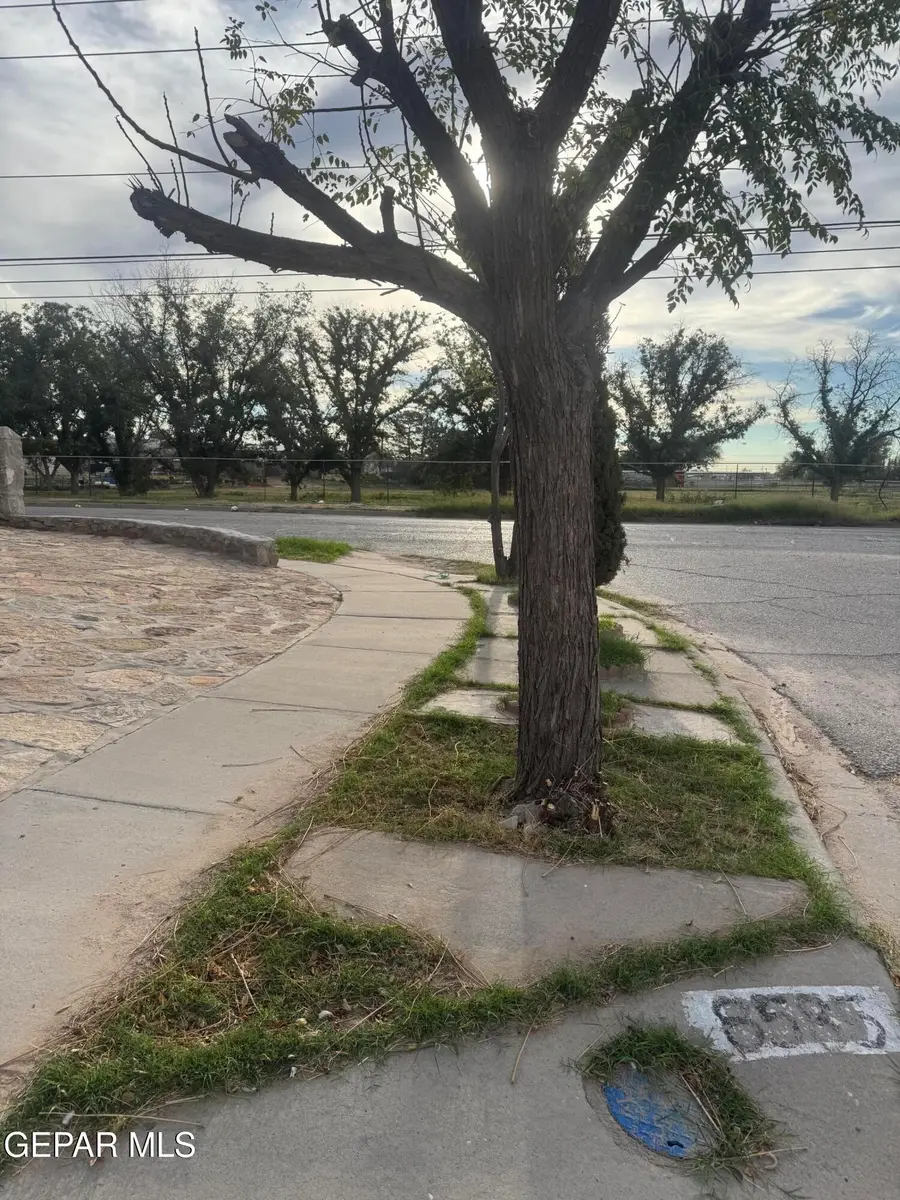 8585 Mackenzie, El Paso, TX 79907 - #3