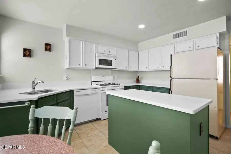 6847 Ridge Top Drive, El Paso, TX 79904 - #2