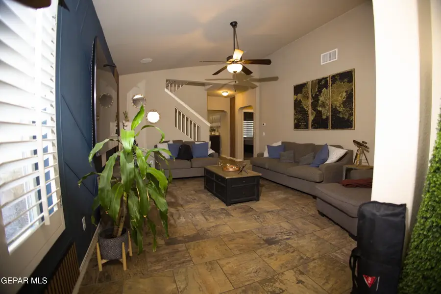 820 Crathorne Street, El Paso, TX 79928 - #2