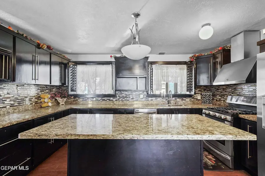 8717 Parkland Drive, El Paso, TX 79925 - #3