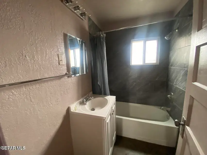 3530 Tularosa Avenue, El Paso, TX 79903 - #2