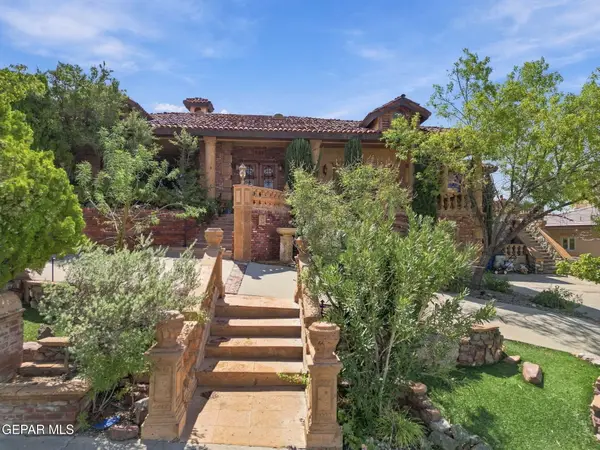 112 Camino Penasco Lane, El Paso, TX 79912