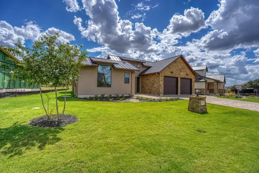 129 Azalea Loop, Horseshoe Bay, TX 78657-0000 - Image #2