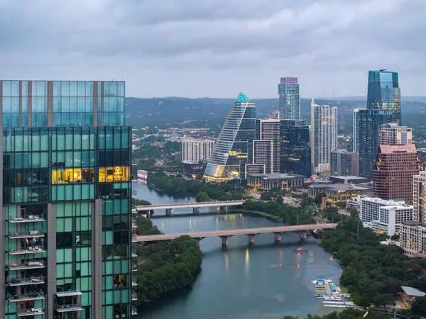 44 East Avenue #4603, Austin, TX 78701