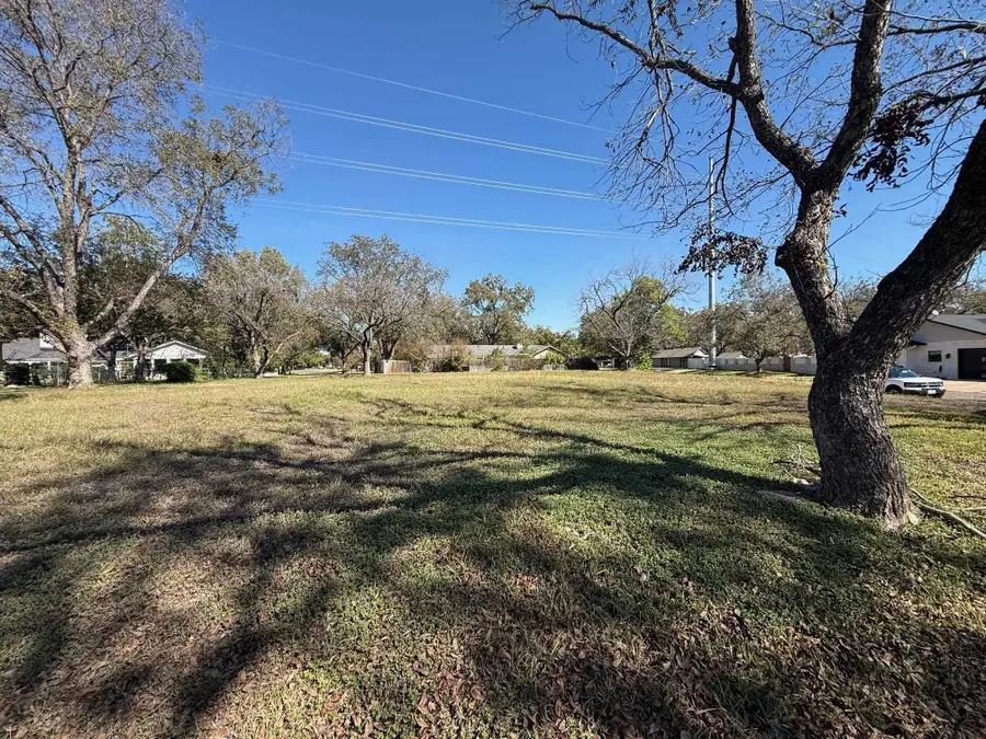 314 Mahan, Meadowlakes, TX 78654 - Image #3