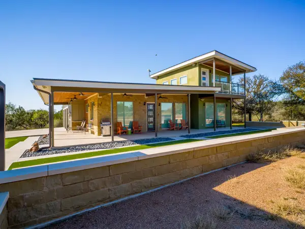 125 W Granite Oaks Dr, Burnet, TX 78611