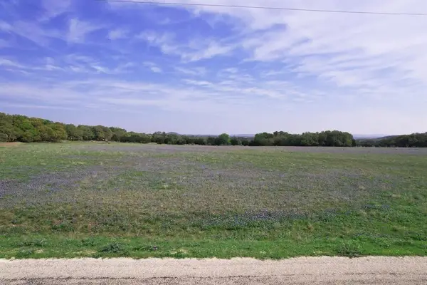 348 Lipan Apache Run, Blanco, TX 78606