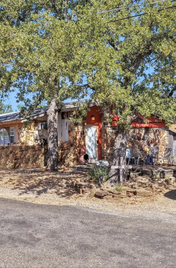 203 E Castleshoals, Granite Shoals, TX 78654