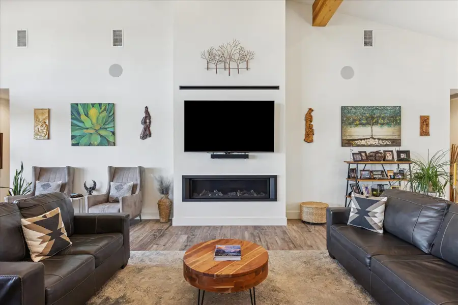 108 Schoolhouse Ln, Spicewood, TX 78669 - Image #3