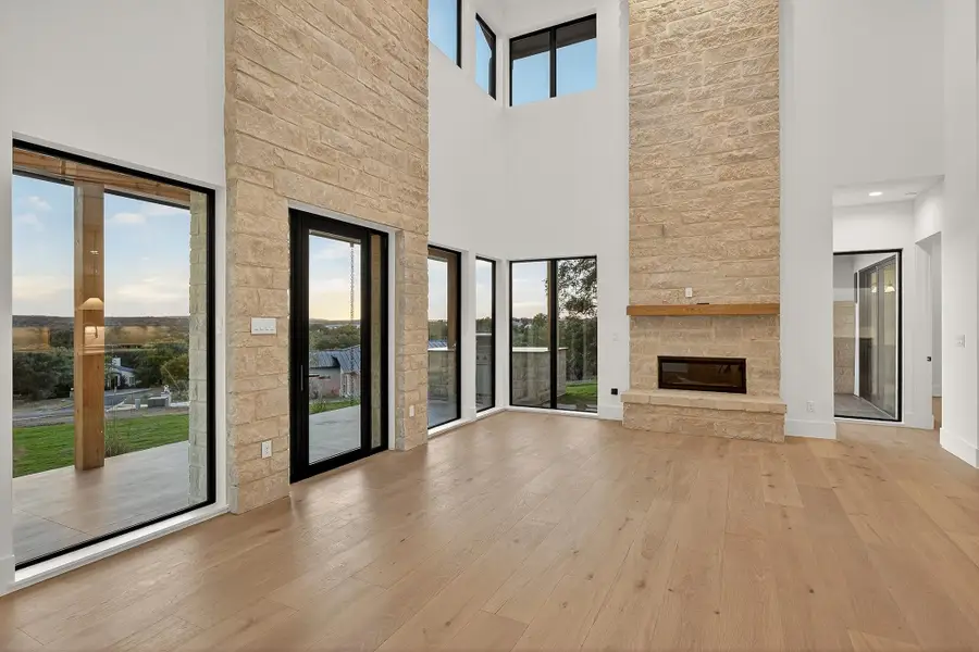 400 Emerald Way, Horseshoe Bay, TX 78657 - Image #3