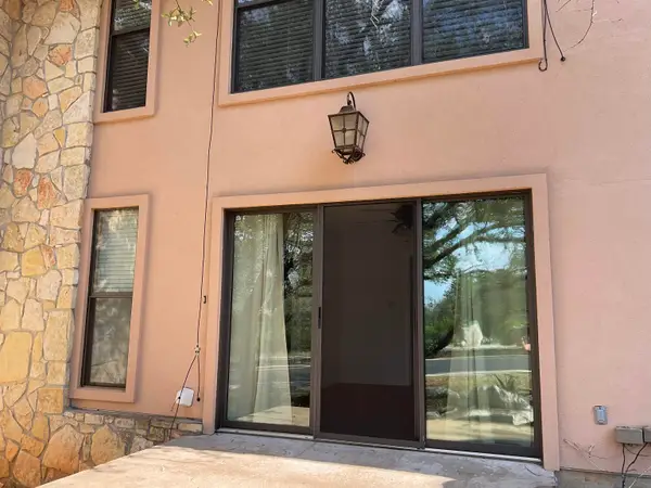 800 Grassy Knol Avenue, Horseshoe Bay, TX 78657