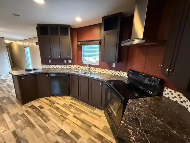 104 65th Street, Horseshoe Bay, TX 78657 - Image #3