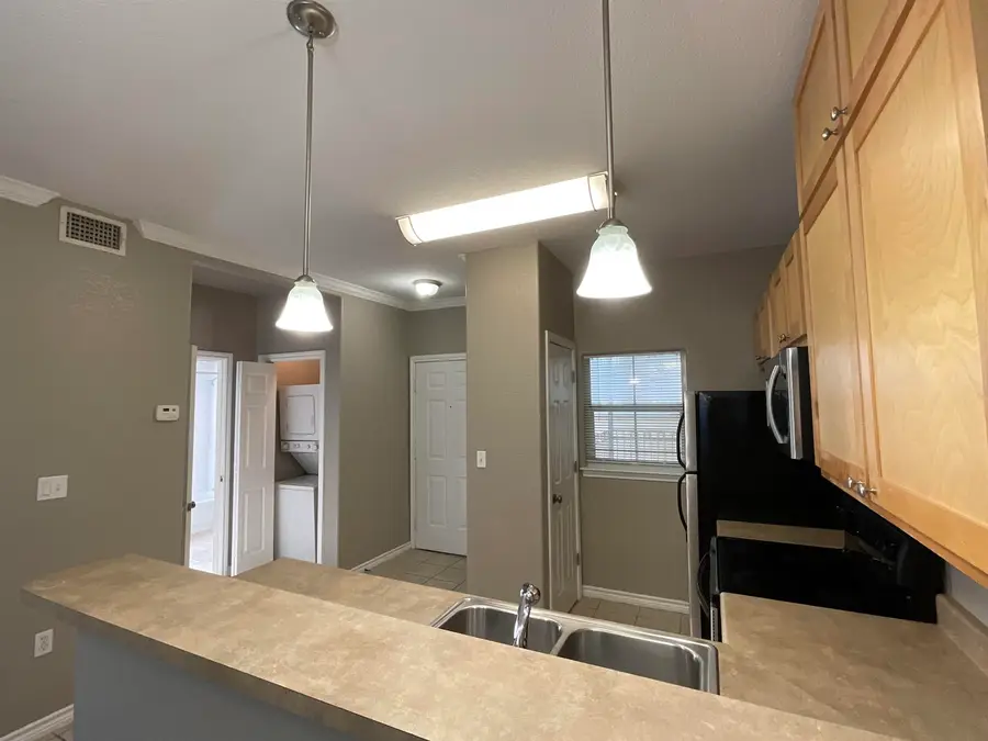 400 Green Leaf, Horseshoe Bay, TX 78657 - Image #3