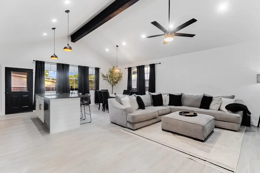 629 Aspen Lane, Cottonwood Shores, TX 78657 - Image #2